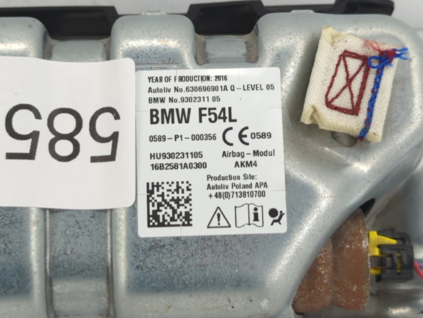 2016-2018 Mini Cooper Clubman Air Bag Driver Left Steering Wheel Mounted P/N:0589-P1-00356 Fits Fits 2016 2017 2018 OEM Used