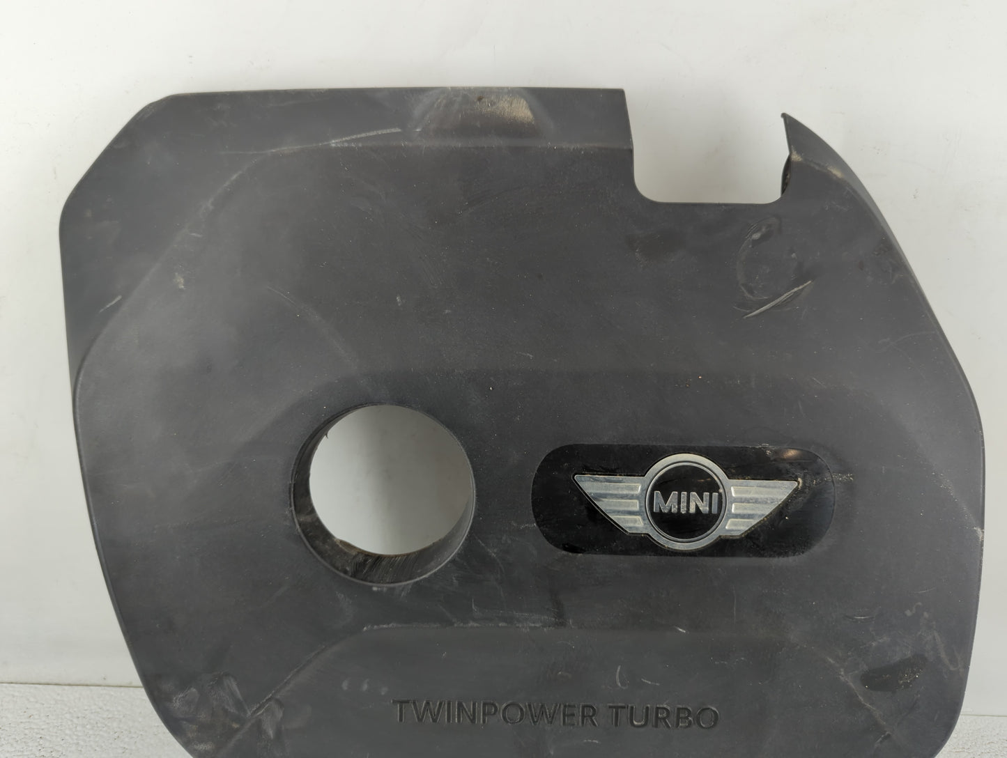 2017 Mini Cooper Clubman Engine Cover - Oemusedautoparts1.com