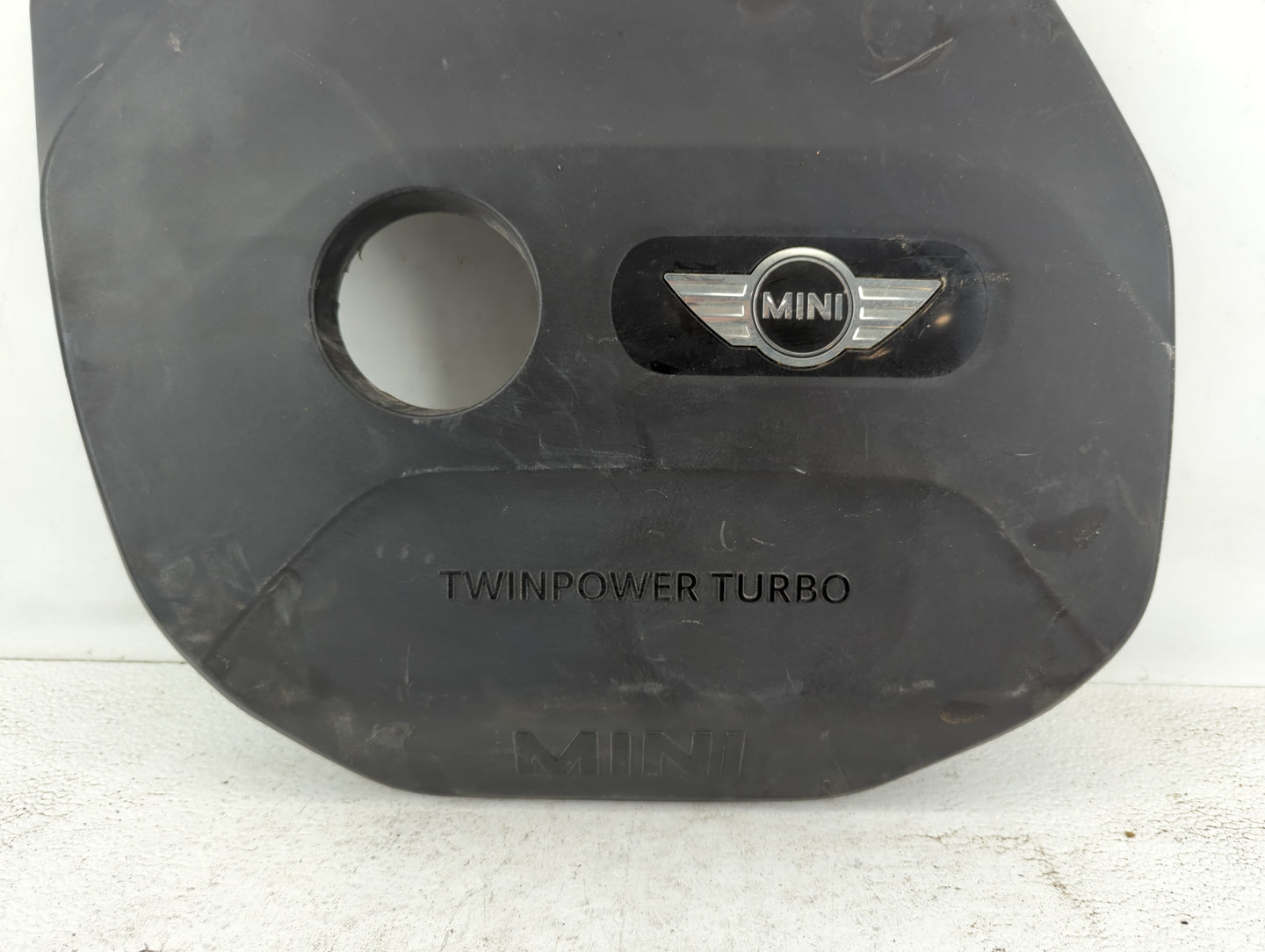 2017 Mini Cooper Clubman Engine Cover - Oemusedautoparts1.com