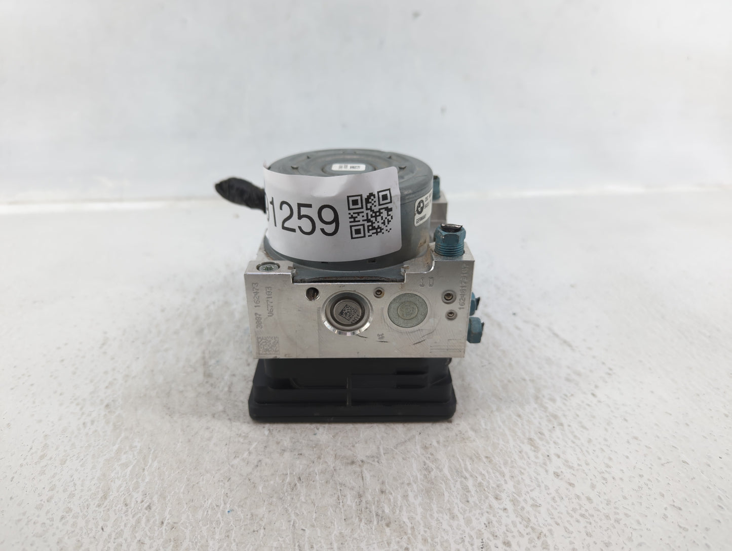 2017 Mini Cooper Clubman ABS Pump Control Module Replacement P/N:3451-6883343-01 Fits OEM Used Auto Parts - Oemusedautoparts
