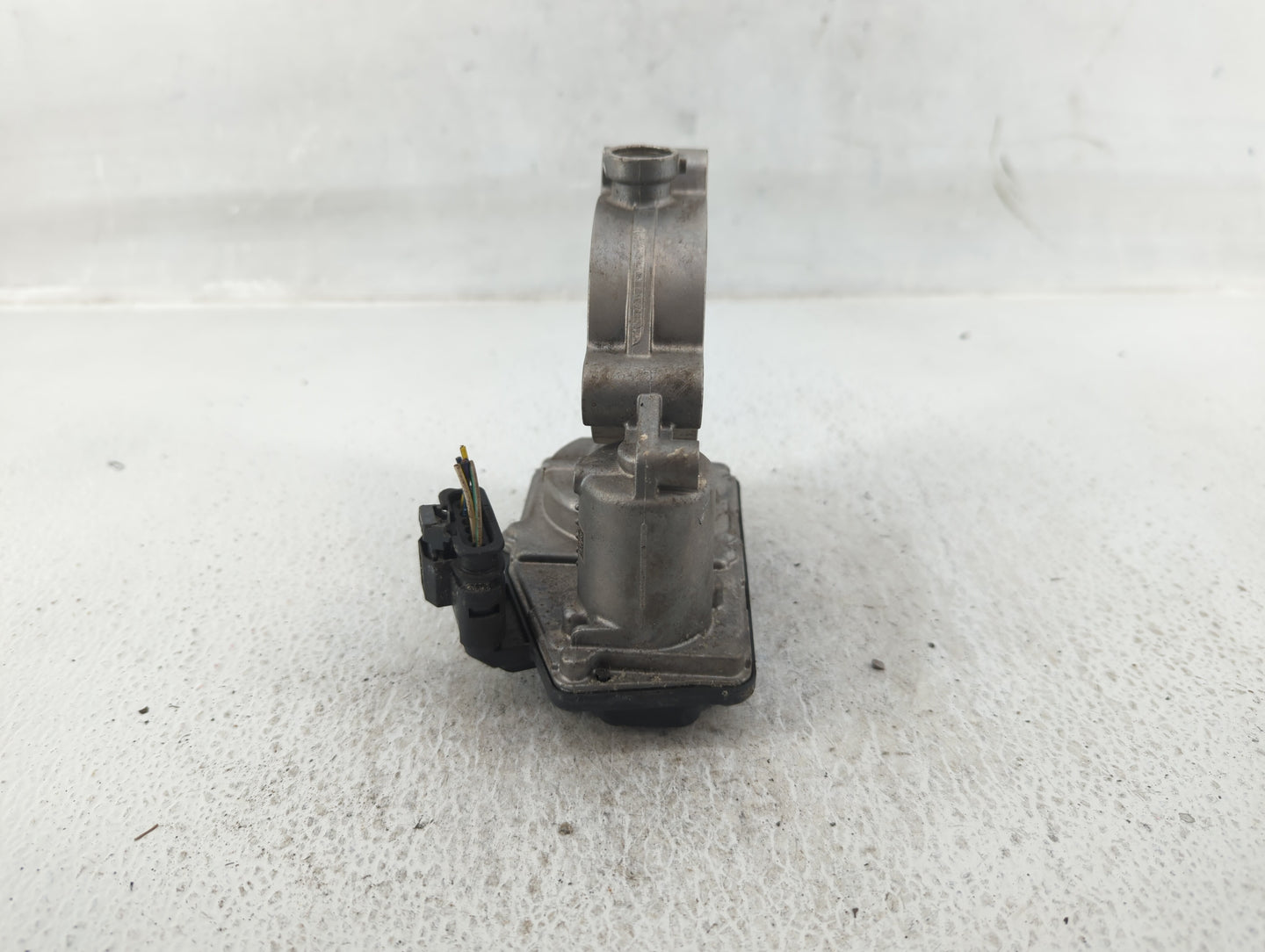 2017-2019 Mini Cooper Countryman Throttle Body P/N:7 618 838 7 619 008 Fits Fits 2014 2015 2016 2017 2018 2019 OEM Used Auto