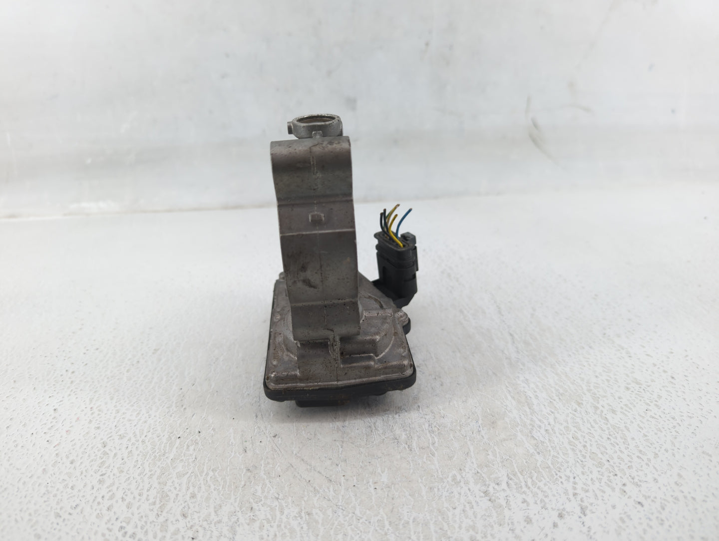 2017-2019 Mini Cooper Countryman Throttle Body P/N:7 618 838 7 619 008 Fits Fits 2014 2015 2016 2017 2018 2019 OEM Used Auto