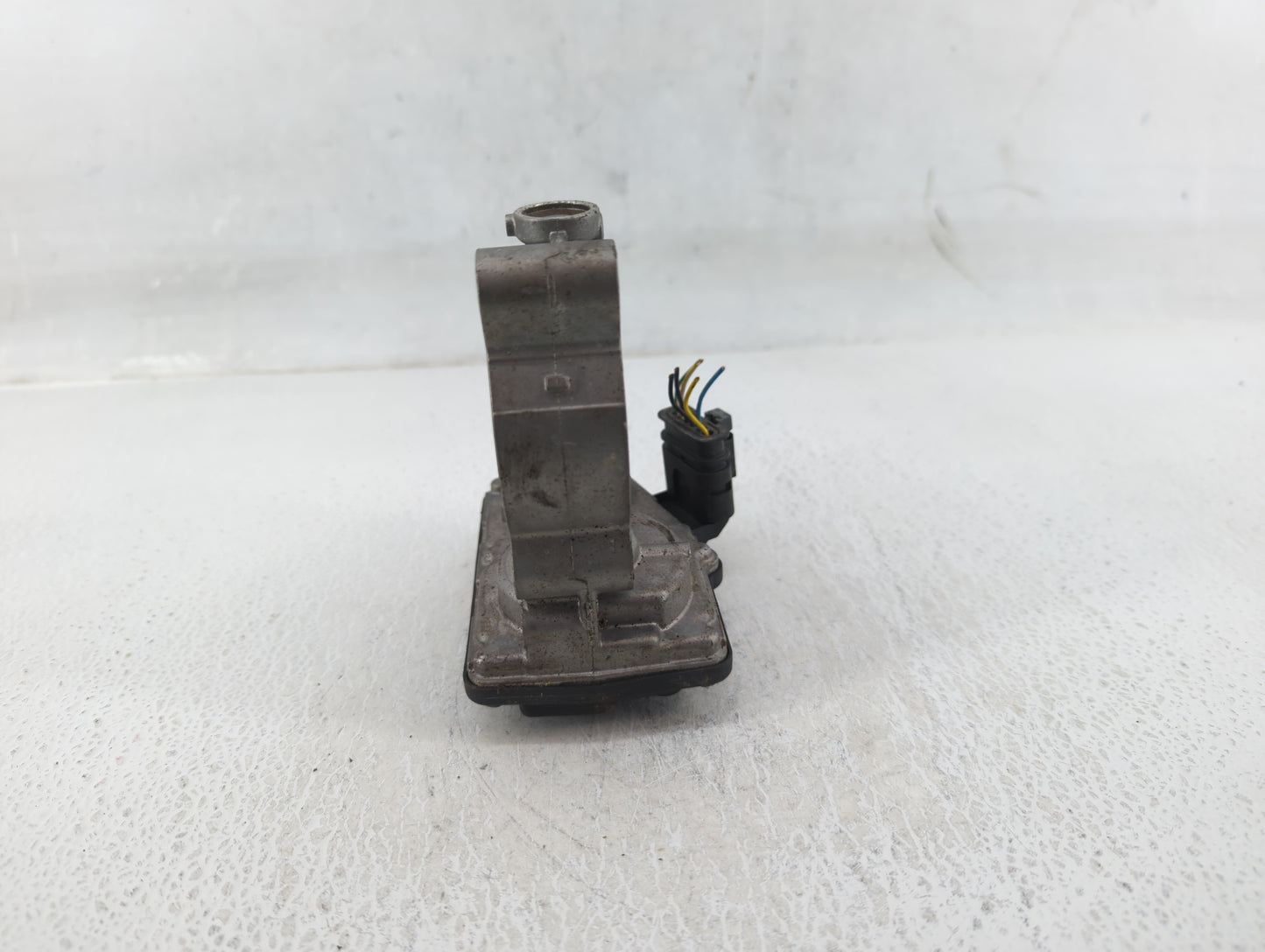 2017-2019 Mini Cooper Countryman Throttle Body P/N:7 618 838 7 619 008 Fits Fits 2014 2015 2016 2017 2018 2019 OEM Used Auto