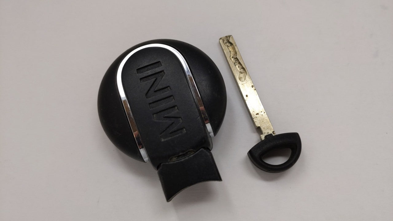 Mini Cooper Keyless Entry Remote Fob Nbgidgng1 9 345 896-01 3 Buttons - Oemusedautoparts1.com