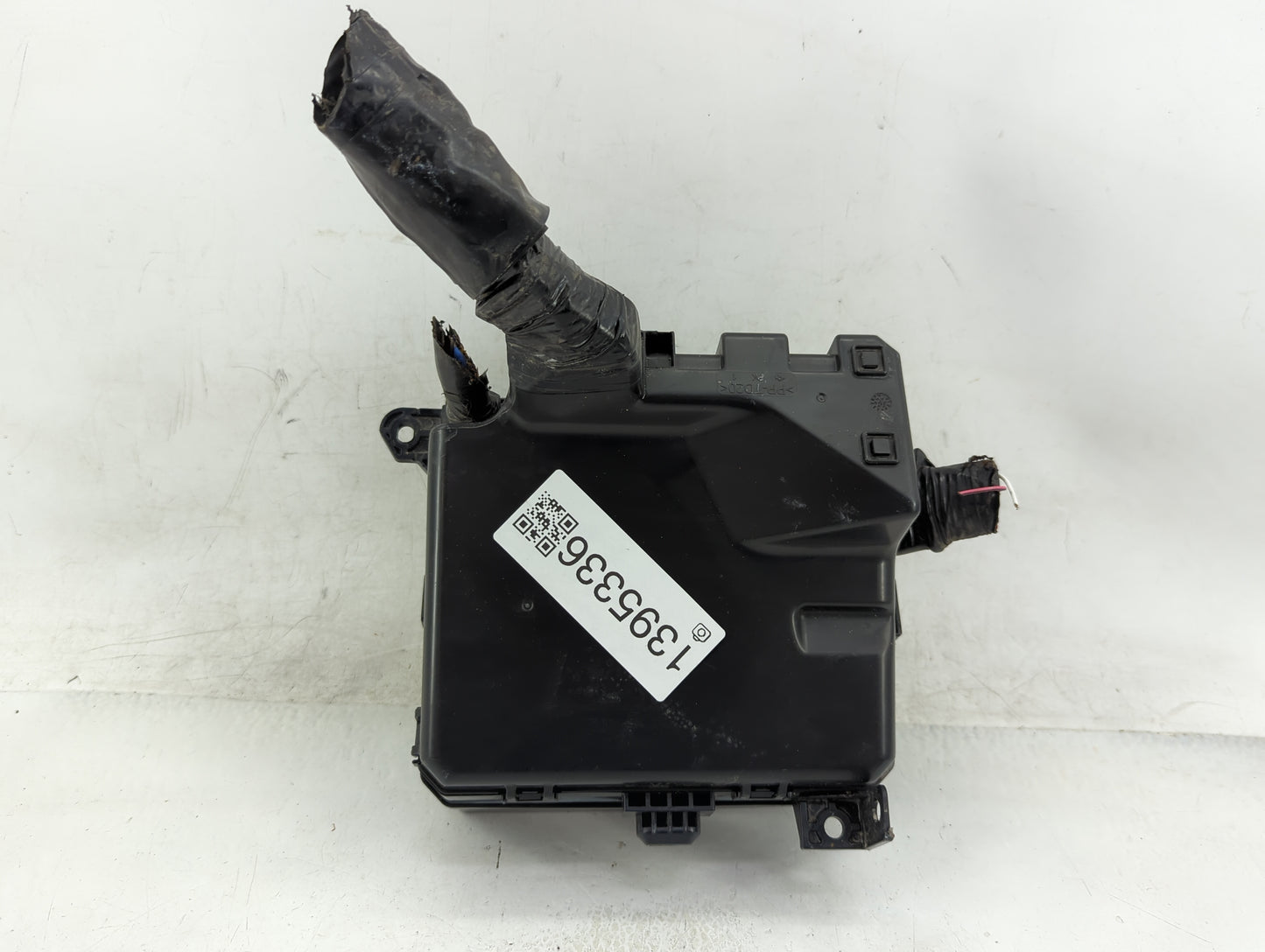 2016-2017 Mitsubishi Lancer Fusebox Fuse Box Panel Relay Module P/N:8565A268 Fits Fits 2012 2013 2014 2015 2016 2017 OEM Use