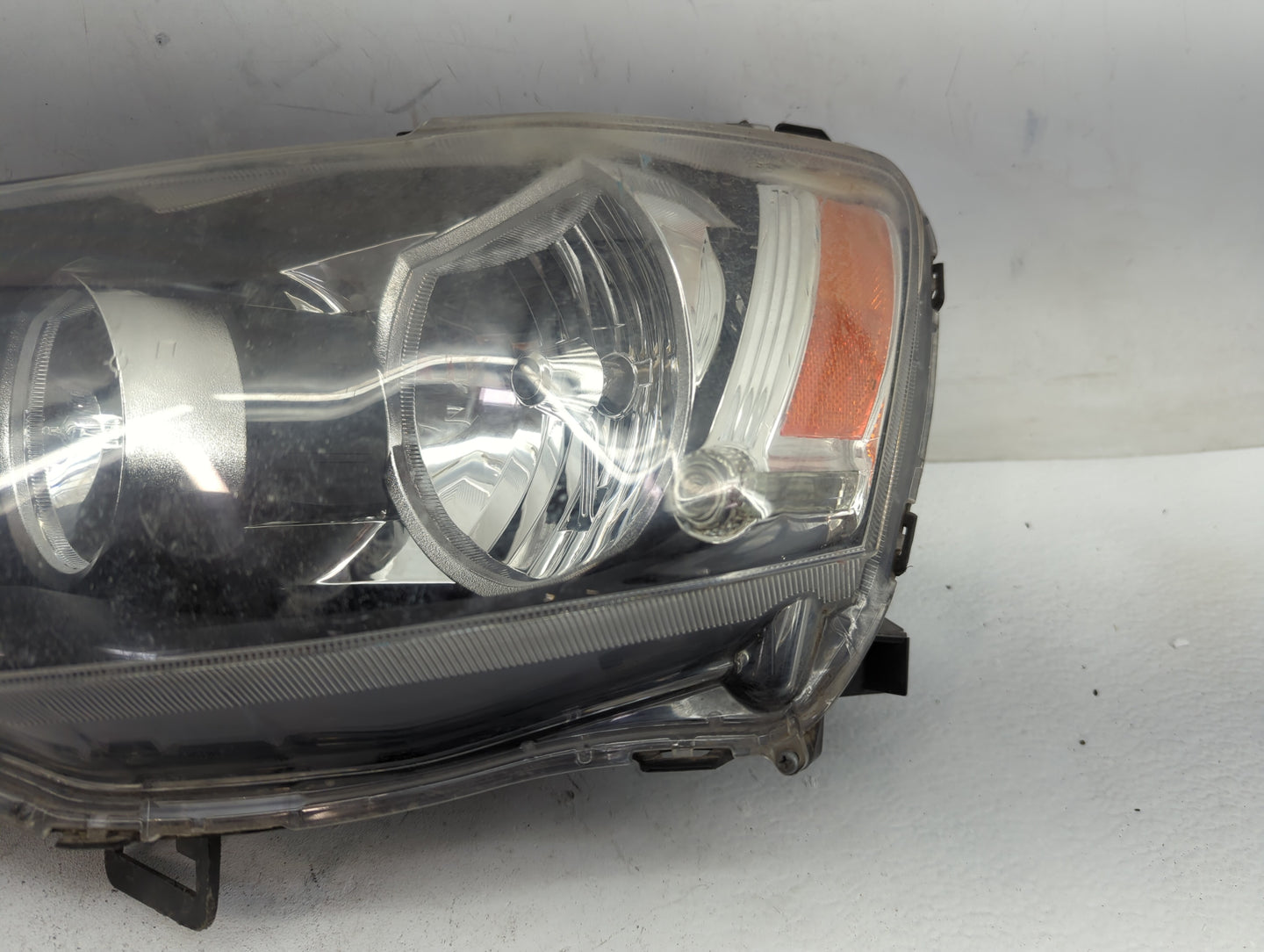 2009 Mitsubishi Lancer Passenger Right Oem Head Light Headlight Lamp - Oemusedautoparts1.com