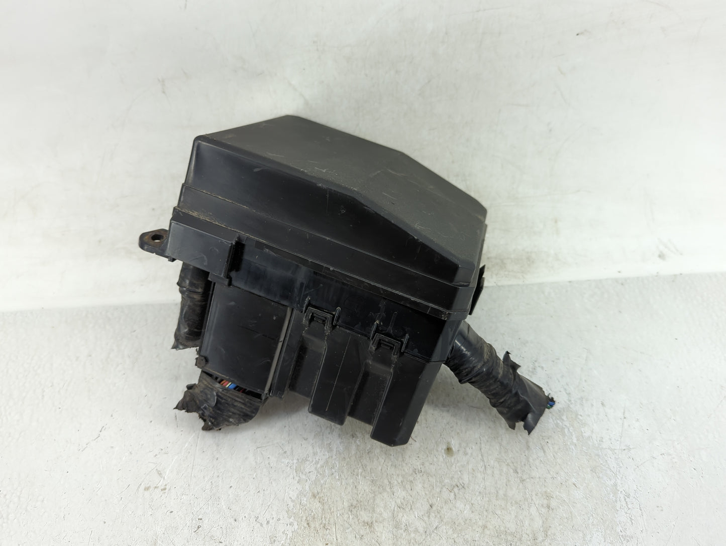 2016-2017 Mitsubishi Lancer Fusebox Fuse Box Panel Relay Module Fits Fits 2012 2013 2014 2015 2016 2017 OEM Used Auto Parts 