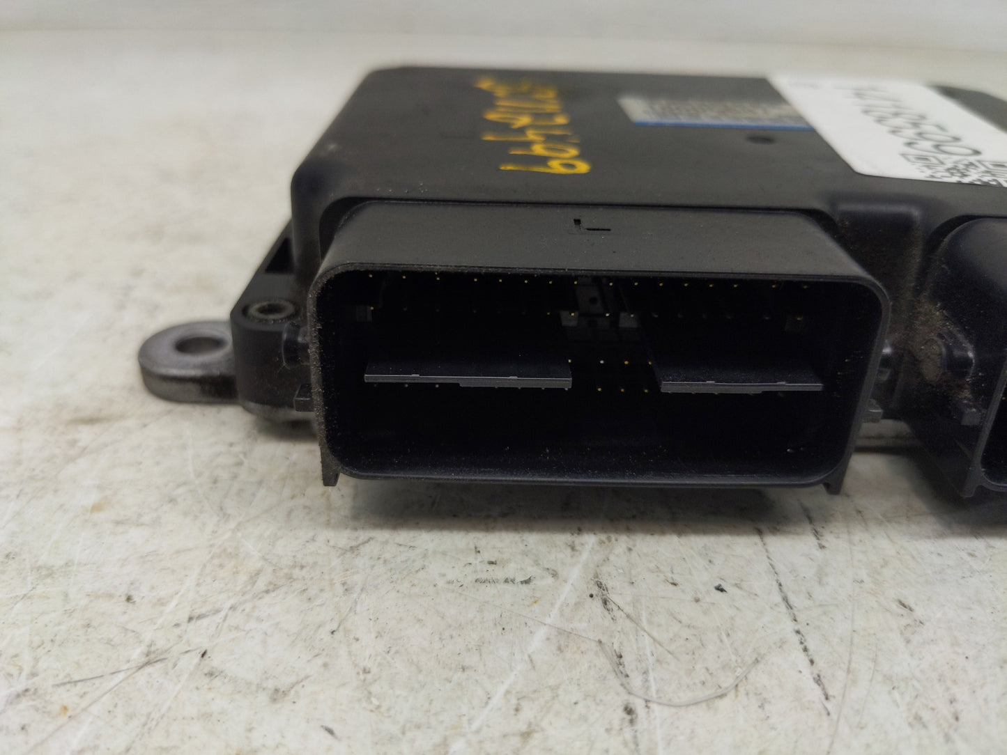 2016-2017 Mitsubishi Lancer PCM Engine Control Computer ECU ECM PCU OEM P/N:1860C687 Fits Fits 2016 2017 OEM Used Auto Parts