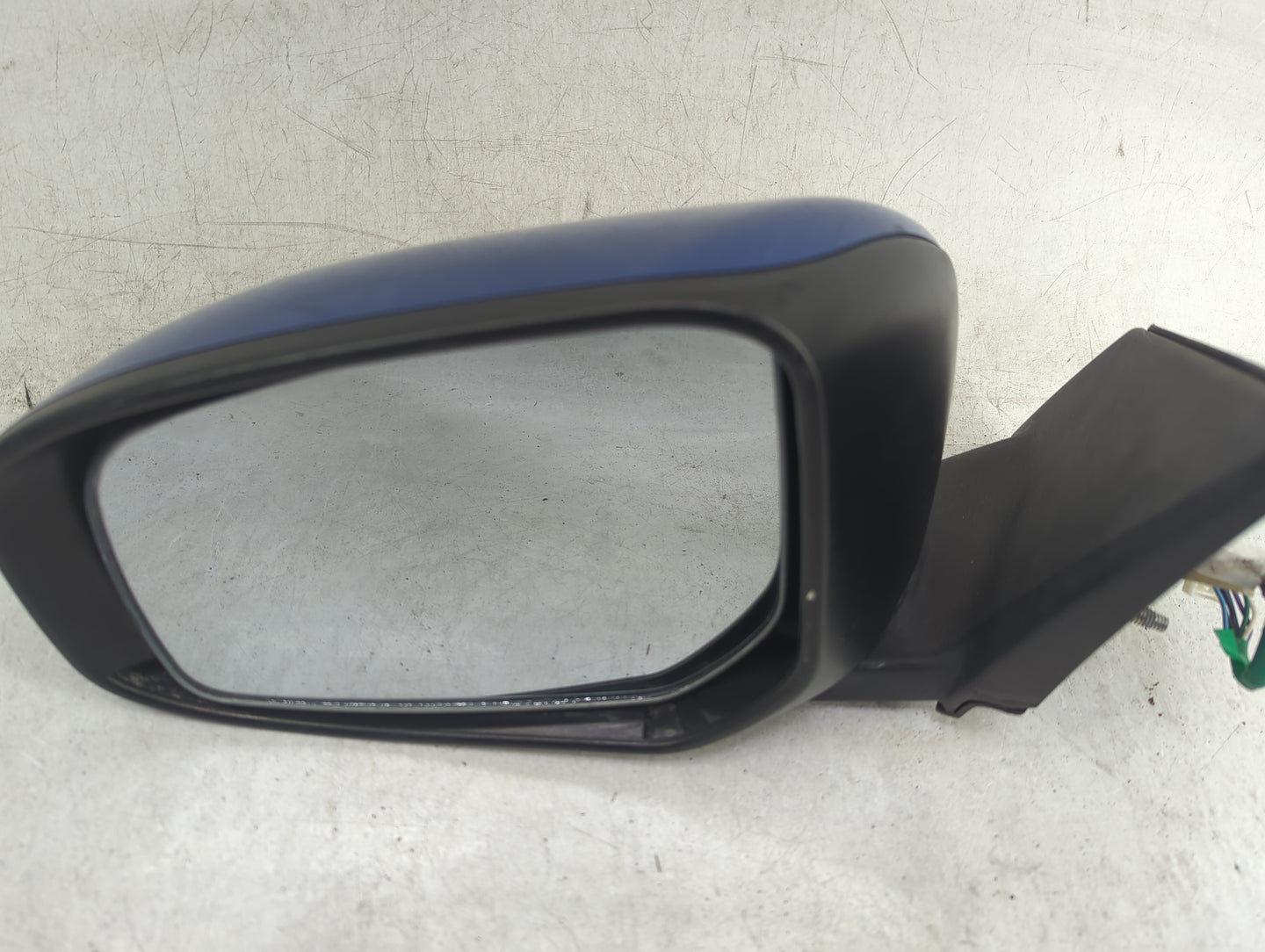 2015-2017 Mitsubishi Lancer Driver Side View Mirror - Left Door Mirror OEM Used - Oemusedautoparts1.com