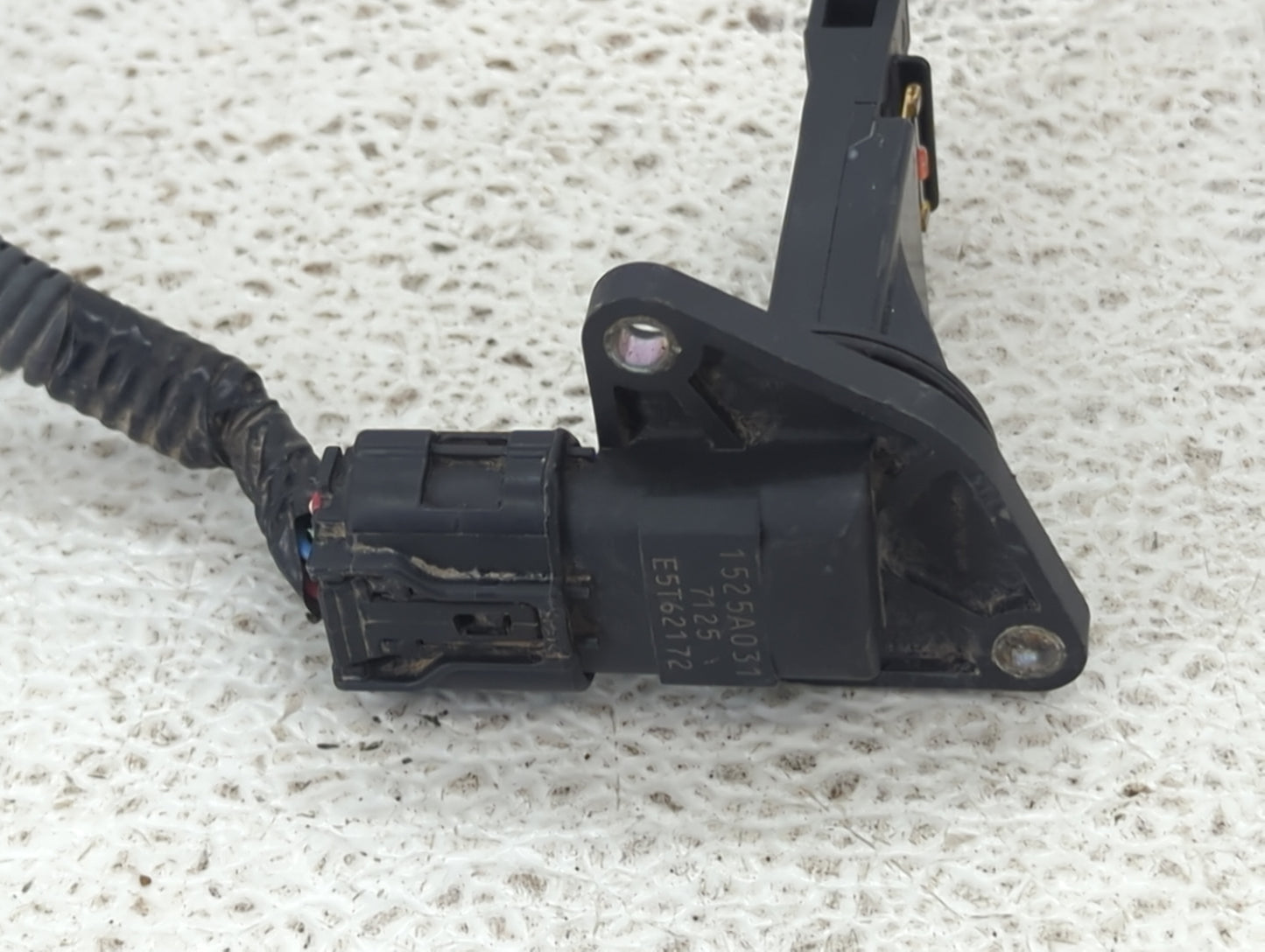 2015-2017 Mitsubishi Lancer Mass Air Flow Meter Maf 1487516 - Oemusedautoparts1.com