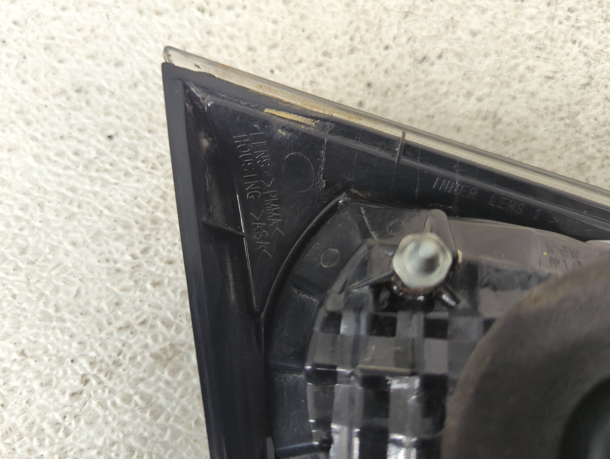 2009 Mitsubishi Lancer Passenger Right Side Deck Lid Mounted Tail Light 1502237 - Oemusedautoparts1.com