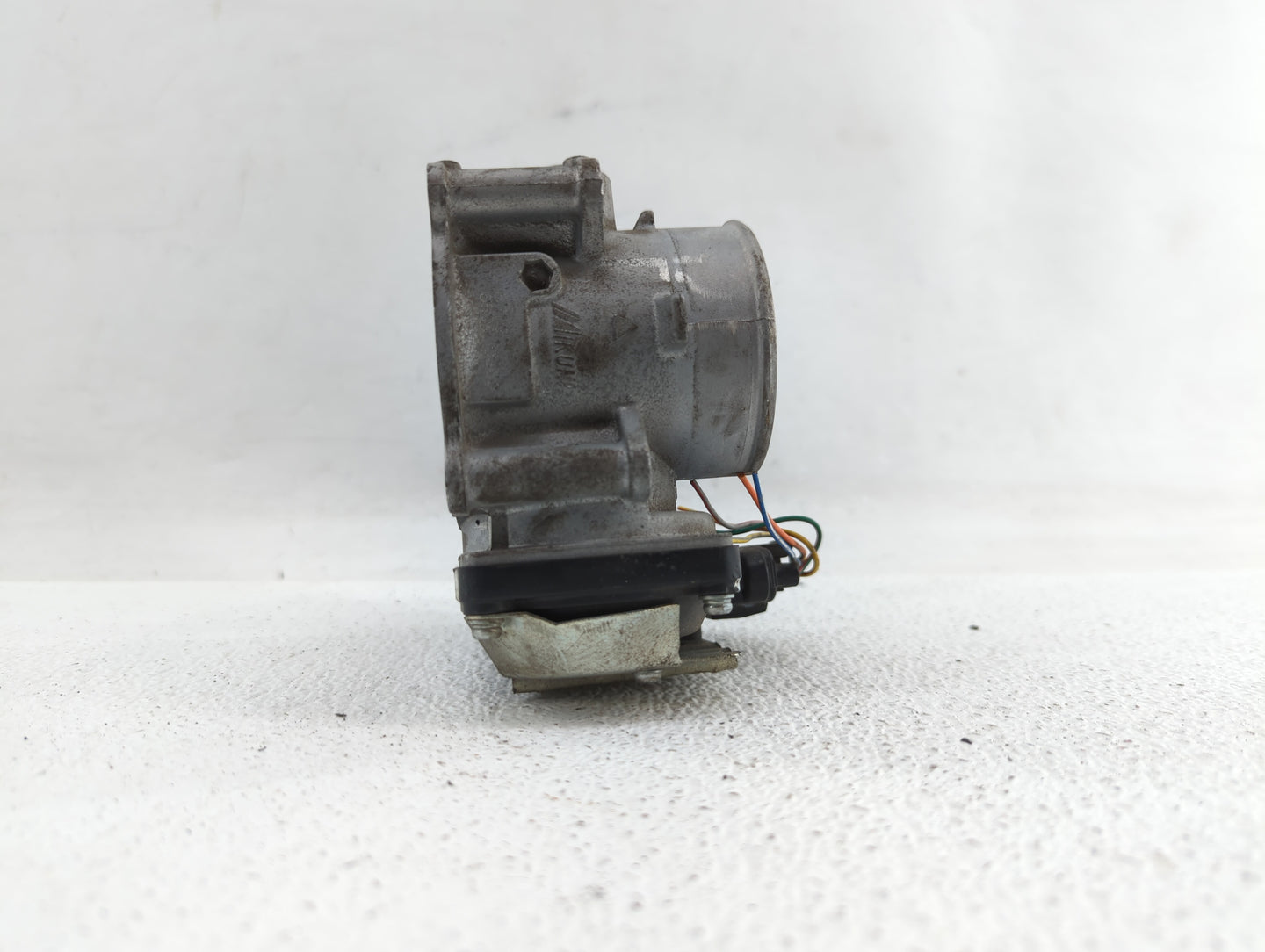 2017 Mitsubishi Lancer Throttle Body P/N:4909 0888 2731 0088 Fits OEM Used Auto Parts - Oemusedautoparts1.com