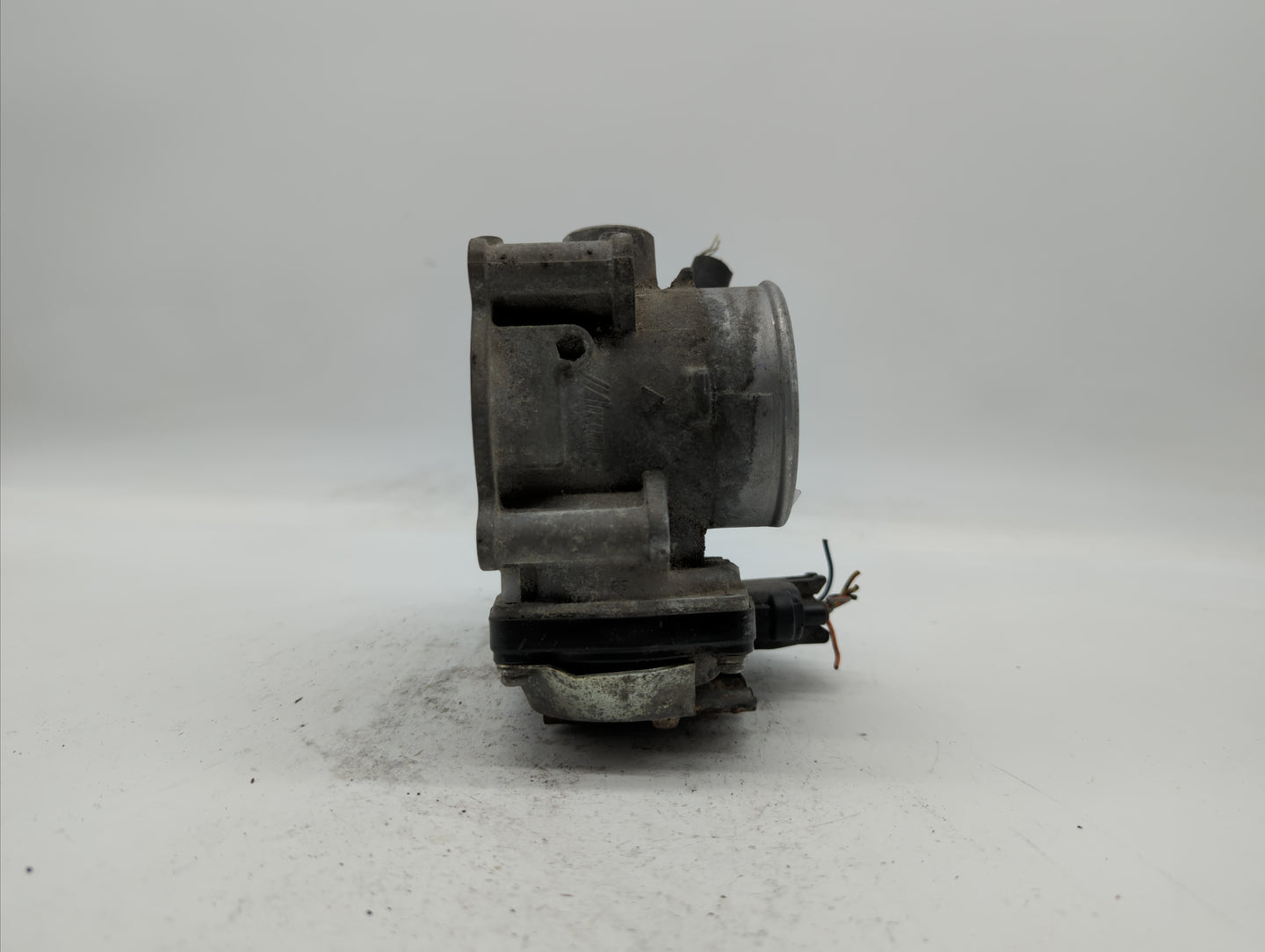 2017 Mitsubishi Lancer Throttle Body P/N:57021 6X05 0243 Fits OEM Used Auto Parts - Oemusedautoparts1.com