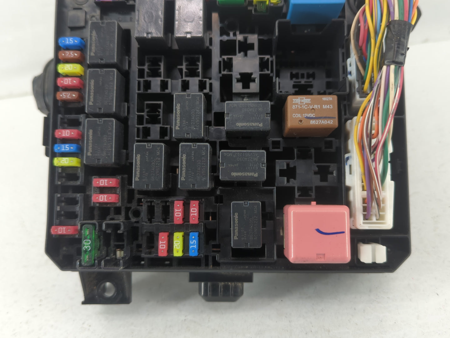 2016-2017 Mitsubishi Lancer Fusebox Fuse Box Panel Relay Module Fits Fits 2012 2013 2014 2015 2016 2017 OEM Used Auto Parts 