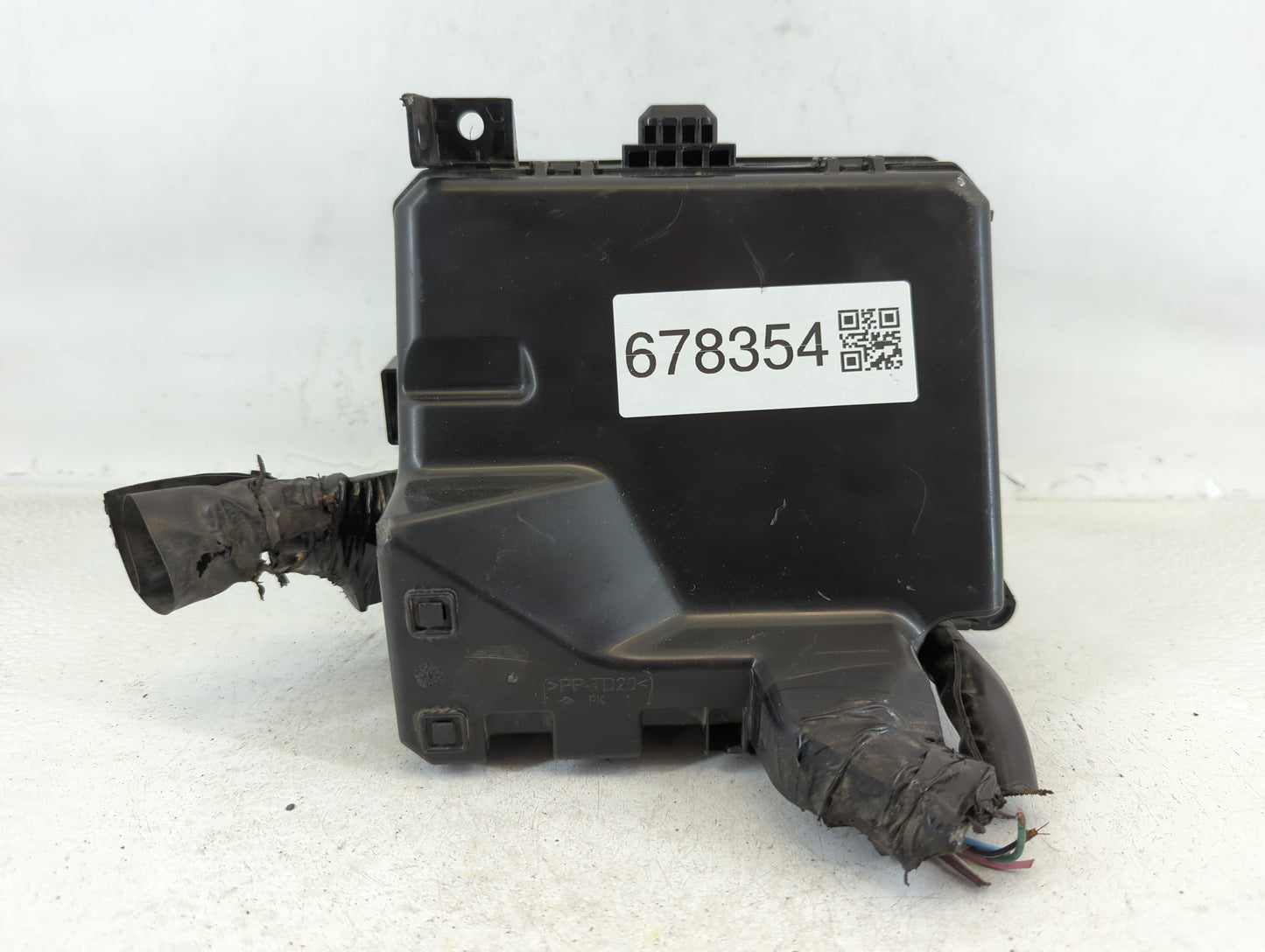 2016-2017 Mitsubishi Lancer Fusebox Fuse Box Panel Relay Module P/N:8565A268 Fits Fits 2012 2013 2014 2015 2016 2017 OEM Use