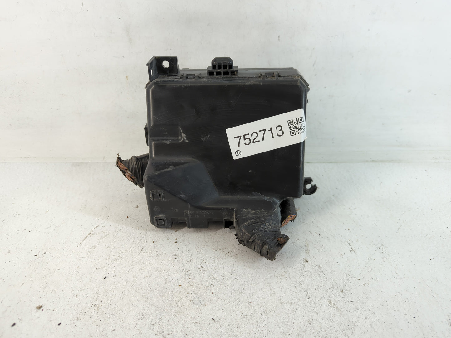 2016-2017 Mitsubishi Lancer Fusebox Fuse Box Panel Relay Module P/N:8565A268 Fits Fits 2012 2013 2014 2015 2016 2017 OEM Use