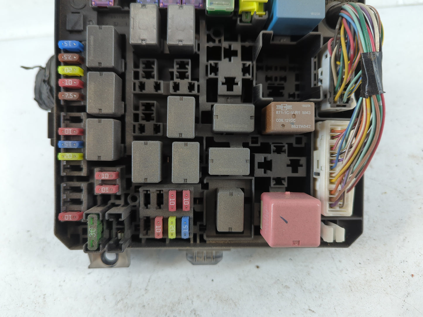 2016-2017 Mitsubishi Lancer Fusebox Fuse Box Panel Relay Module P/N:8565A268 Fits Fits 2012 2013 2014 2015 2016 2017 OEM Use