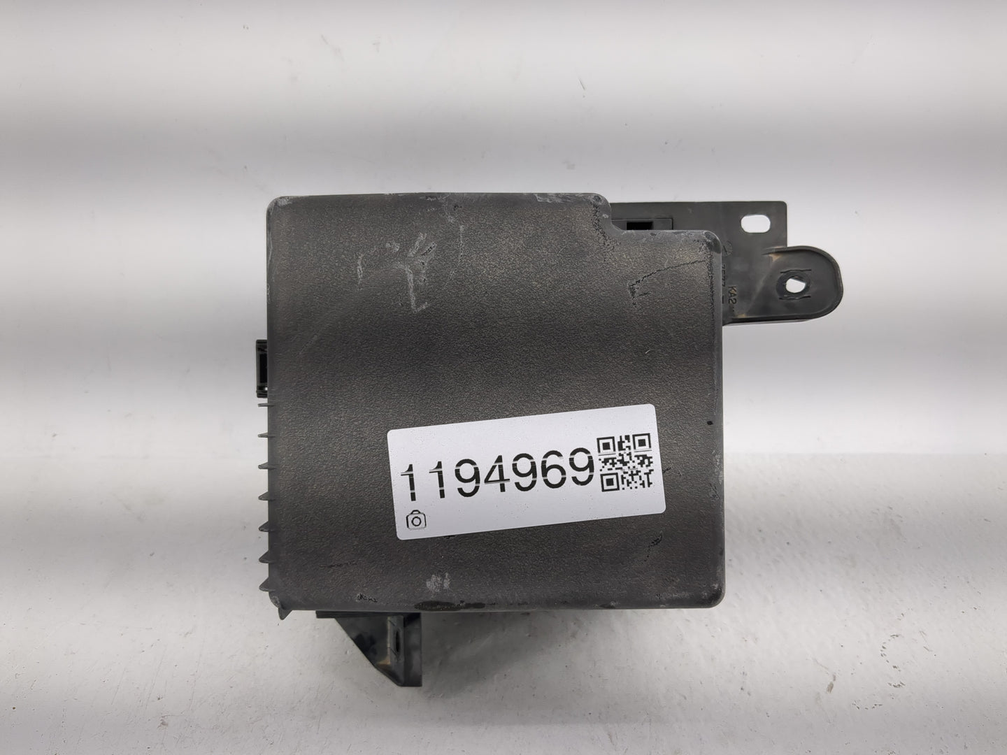 2014 Mitsubishi Mirage Fusebox Fuse Box Panel Relay Module P/N:KA2 7577 Fits OEM Used Auto Parts - Oemusedautoparts1.com