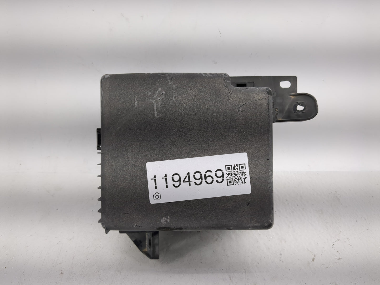 2014 Mitsubishi Mirage Fusebox Fuse Box Panel Relay Module P/N:KA2 7577 Fits OEM Used Auto Parts - Oemusedautoparts1.com