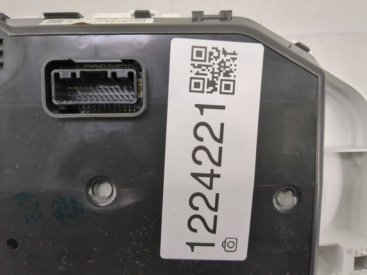 2017 Mitsubishi Mirage Instrument Cluster Speedometer Gauges P/N:157560-1454 8100B573 Fits OEM Used Auto Parts - Oemusedauto