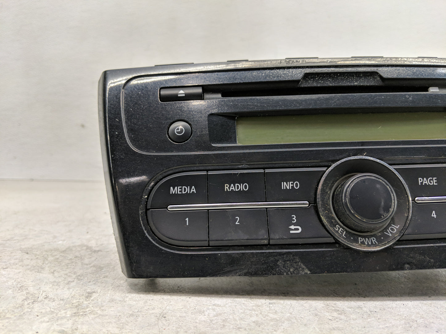 2017 Mitsubishi Mirage Radio AM FM Cd Player Receiver Replacement P/N:72137046 Fits OEM Used Auto Parts - Oemusedautoparts1.