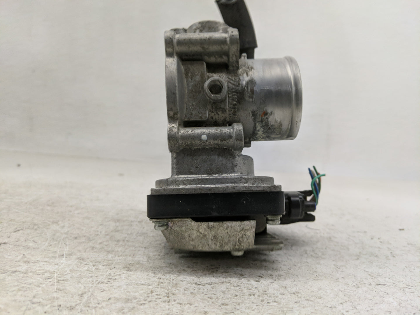 2014 Mitsubishi Mirage Throttle Body Fits OEM Used Auto Parts - Oemusedautoparts1.com