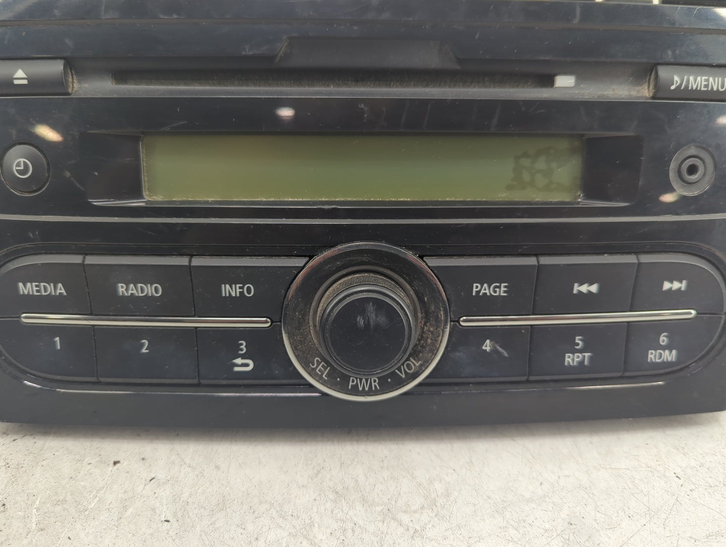 2017 Mitsubishi Mirage Radio AM FM Cd Player Receiver Replacement P/N:8701A657 DY-1MU3E21-3-T Fits OEM Used Auto Parts - Oem