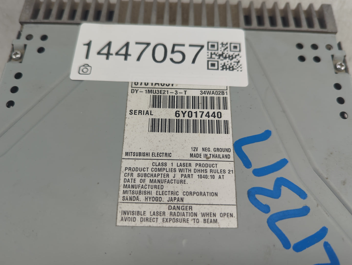 2017 Mitsubishi Mirage Radio AM FM Cd Player Receiver Replacement P/N:8701A657 DY-1MU3E21-3-T Fits OEM Used Auto Parts - Oem