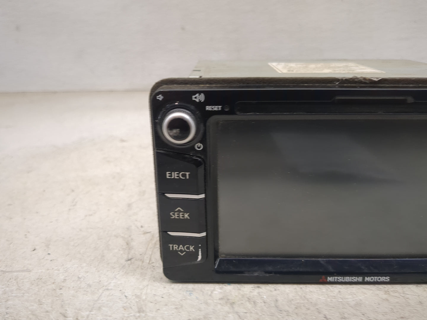 2017 Mitsubishi Mirage Radio AM FM Cd Player Receiver Replacement P/N:MZ360500EX DGU-6E14-B3, 2AE77DGU-6E14-N3 Fits OEM Used