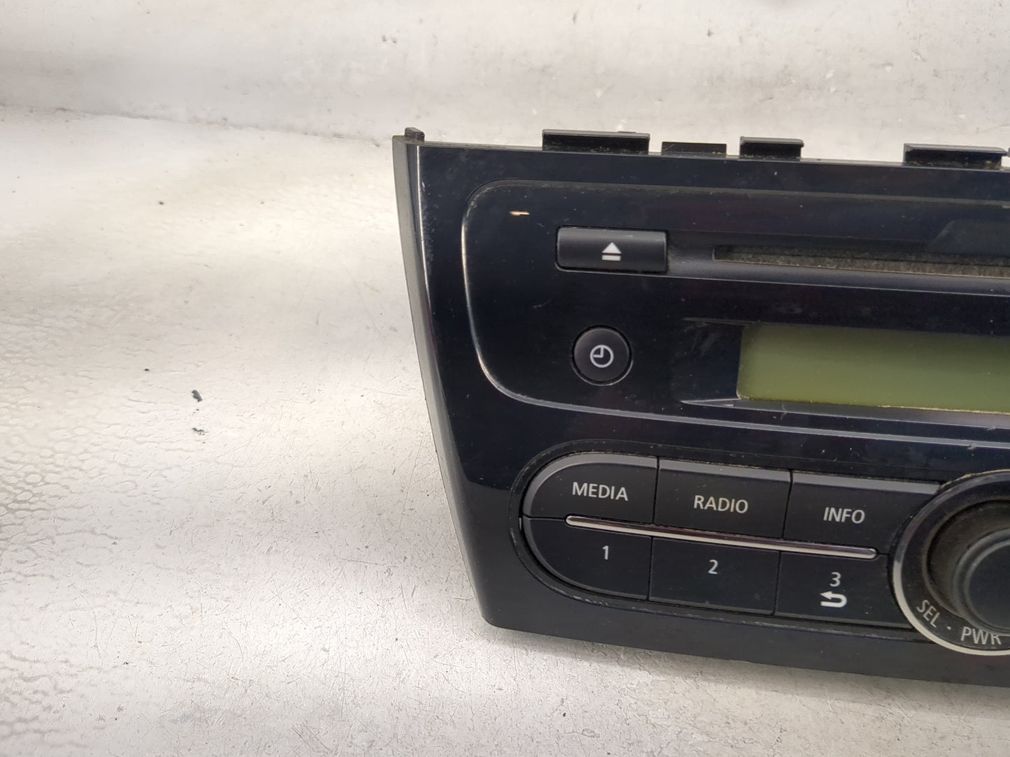 2017 Mitsubishi Mirage Radio AM FM Cd Player Receiver Replacement P/N:8701A657 DY-1MU3E21-3-T Fits OEM Used Auto Parts - Oem