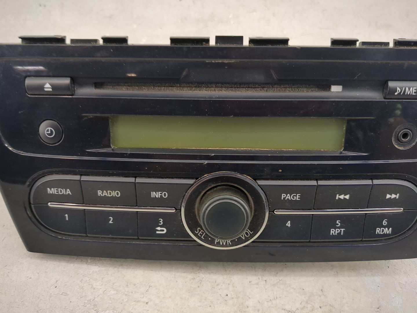 2017 Mitsubishi Mirage Radio AM FM Cd Player Receiver Replacement P/N:8701A657 DY-1MU3E21-3-T Fits OEM Used Auto Parts - Oem