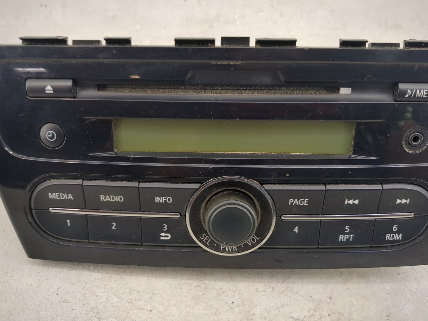 2017 Mitsubishi Mirage Radio AM FM Cd Player Receiver Replacement P/N:8701A657 DY-1MU3E21-3-T Fits OEM Used Auto Parts - Oem