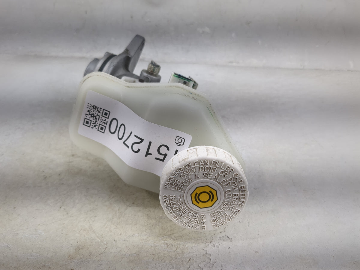 2014-2014 Mitsubishi Mirage Brake Master Cylinder 1512700 - Oemusedautoparts1.com