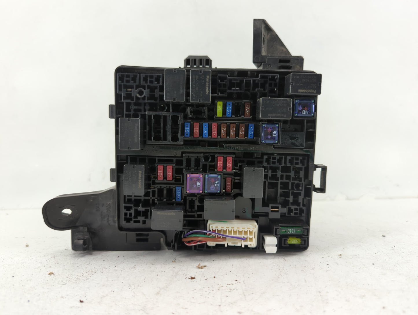 2014 Mitsubishi Mirage Fusebox Fuse Box Panel Relay Module P/N:7577 PP-TD10 Fits OEM Used Auto Parts - Oemusedautoparts1.com