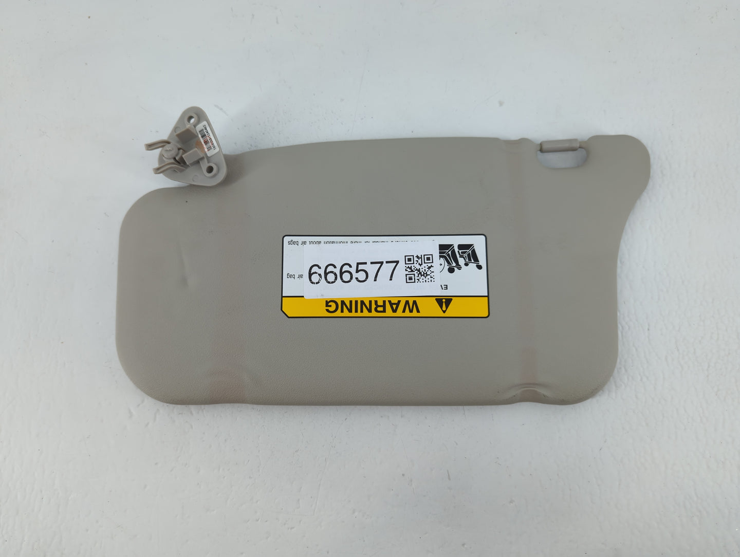 2014 Mitsubishi Mirage Sun Visor Shade Replacement Passenger Right Mirror Fits OEM Used Auto Parts - Oemusedautoparts1.com