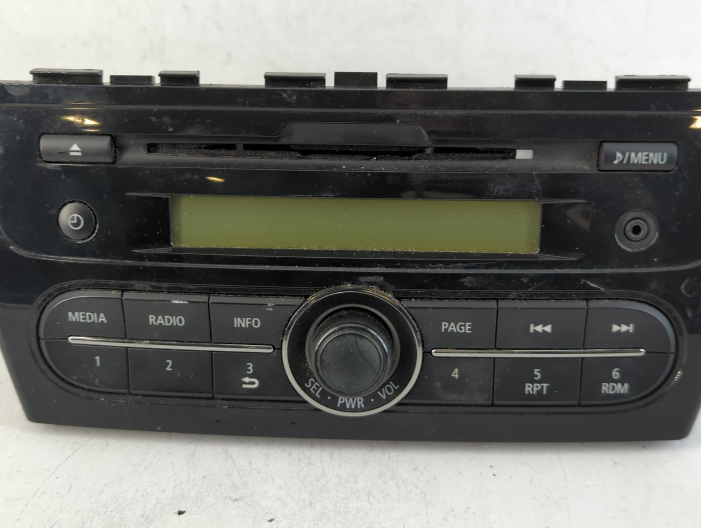 2017 Mitsubishi Mirage Am Fm Cd Player Radio Receiver - Oemusedautoparts1.com