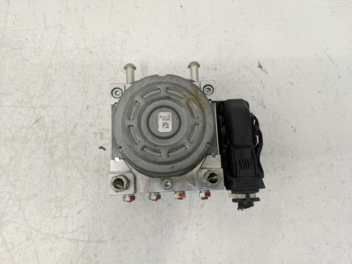 2017 Mitsubishi Outlander ABS Pump Control Module Replacement P/N:4670B262 Fits OEM Used Auto Parts - Oemusedautoparts1.com