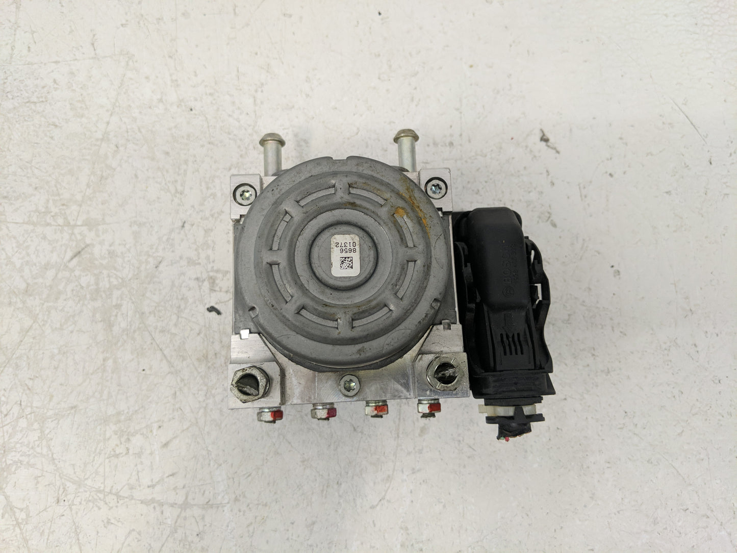 2017 Mitsubishi Outlander ABS Pump Control Module Replacement P/N:4670B262 Fits OEM Used Auto Parts - Oemusedautoparts1.com