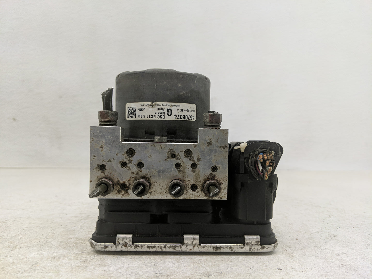 2017 Mitsubishi Outlander ABS Pump Control Module Replacement P/N:ESC EC11 C15 Fits OEM Used Auto Parts - Oemusedautoparts1.