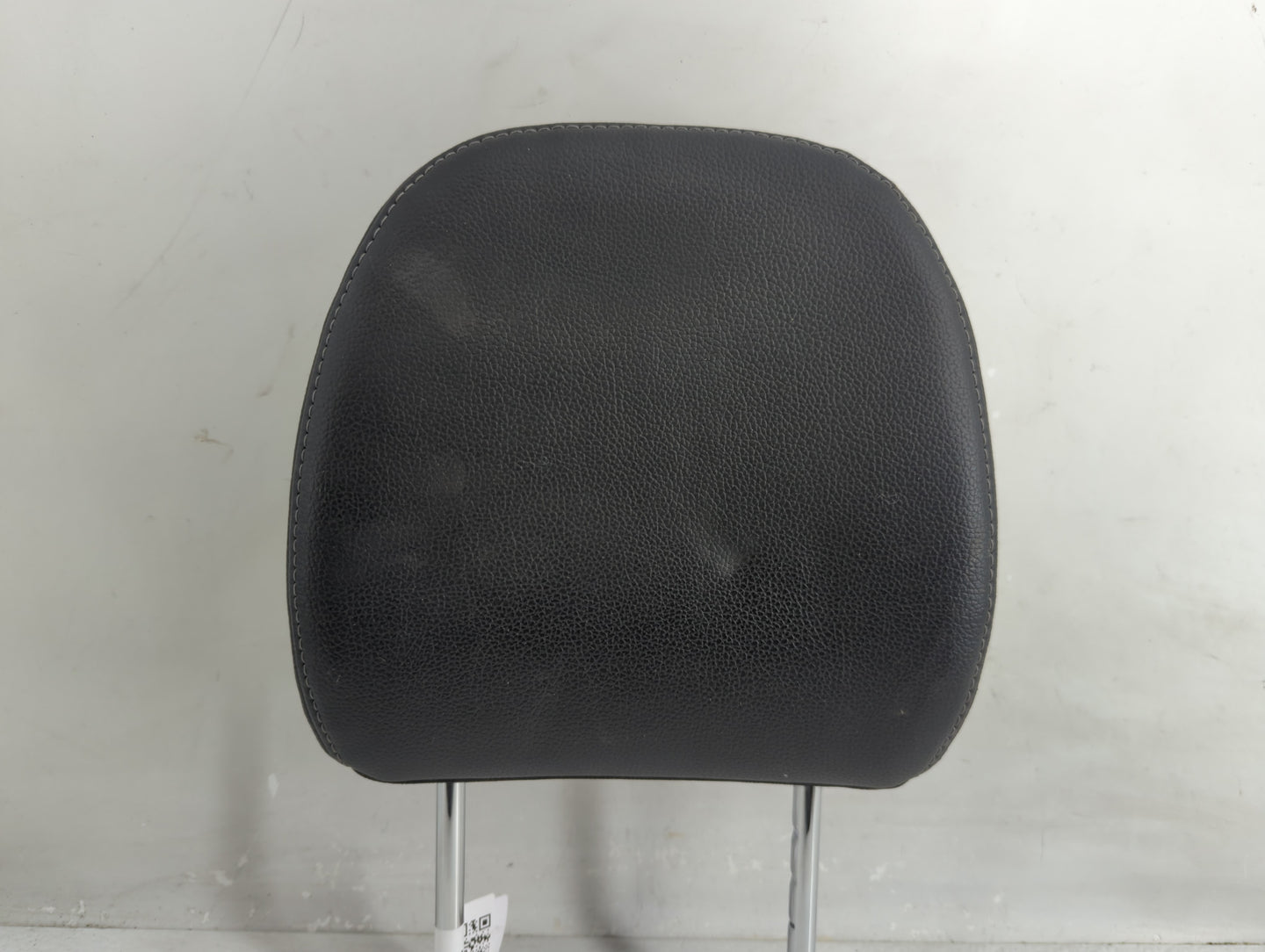 2017 Mitsubishi Outlander Headrest Head Rest Front Driver Passenger Seat Fits OEM Used Auto Parts - Oemusedautoparts1.com