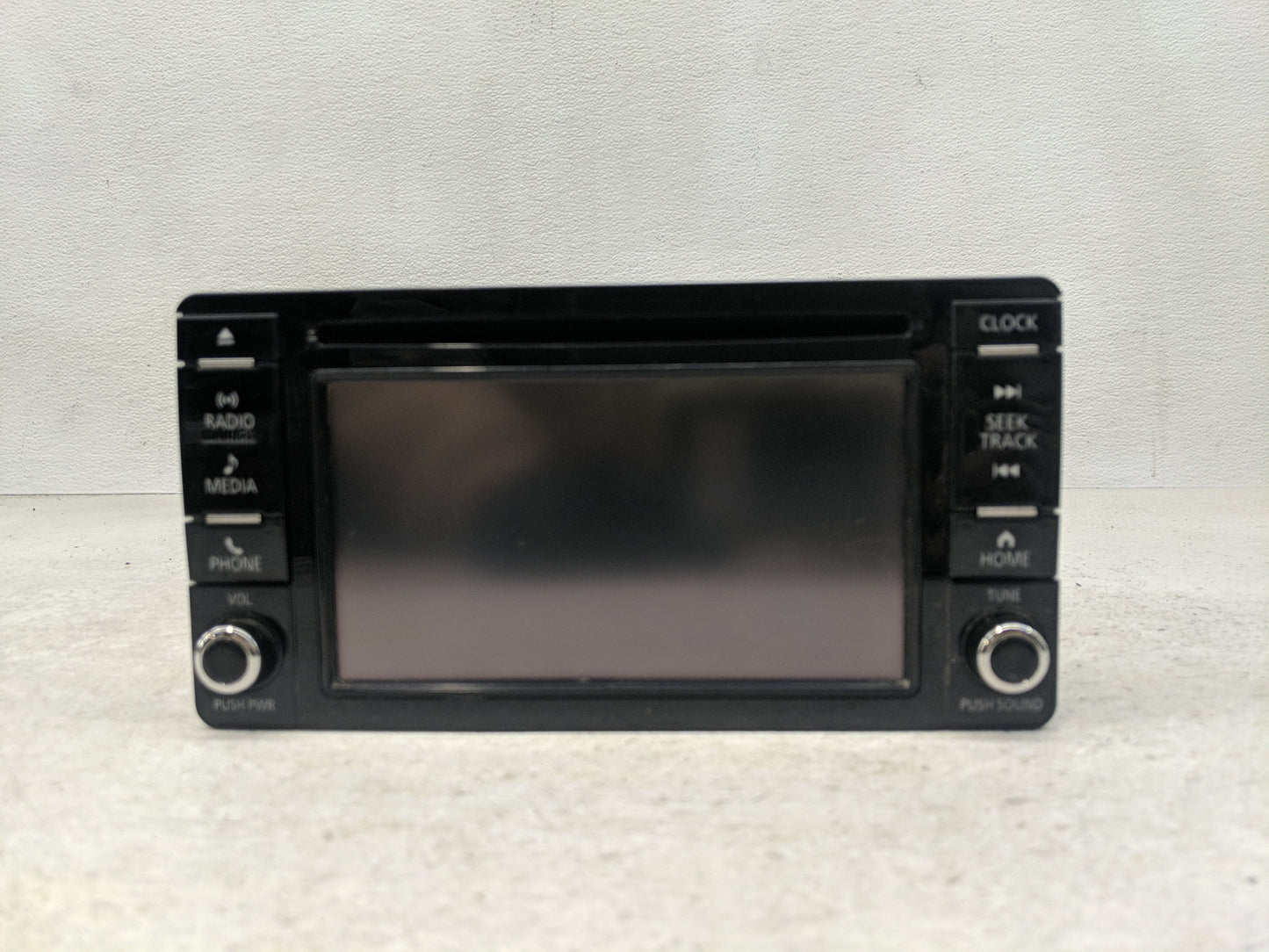 2017 Mitsubishi Outlander Radio AM FM Cd Player Receiver Replacement P/N:8701A692 Fits OEM Used Auto Parts - Oemusedautopart