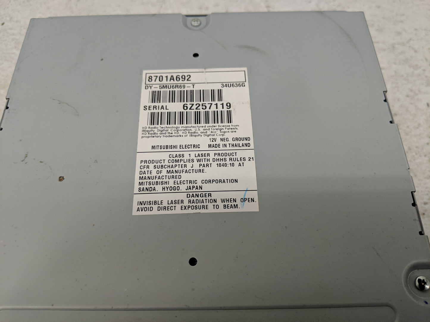 2017 Mitsubishi Outlander Radio AM FM Cd Player Receiver Replacement P/N:8701A692 Fits OEM Used Auto Parts - Oemusedautopart