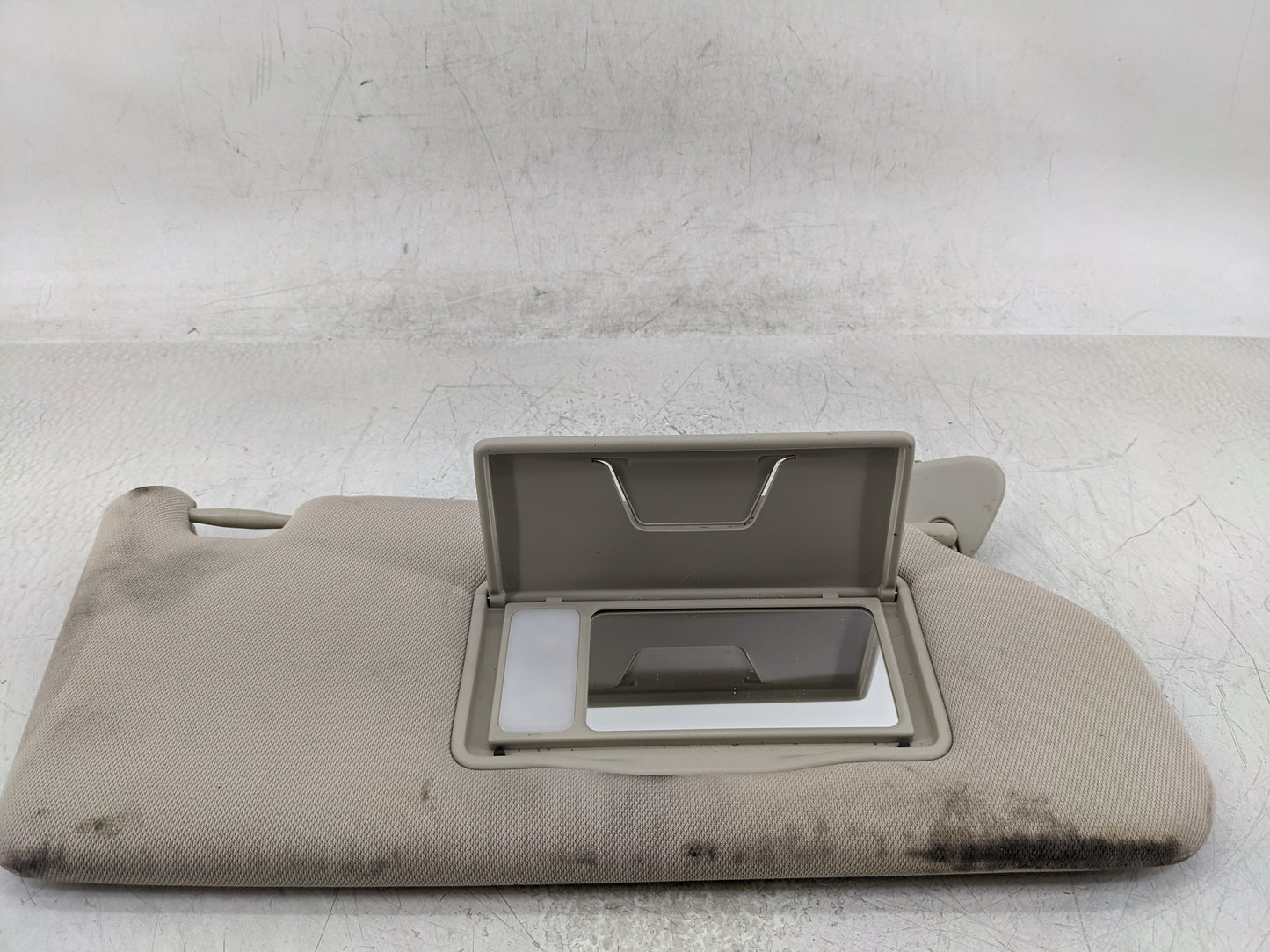 2017 Mitsubishi Outlander Sun Visor Shade Replacement Passenger Right Mirror Fits OEM Used Auto Parts - Oemusedautoparts1.co