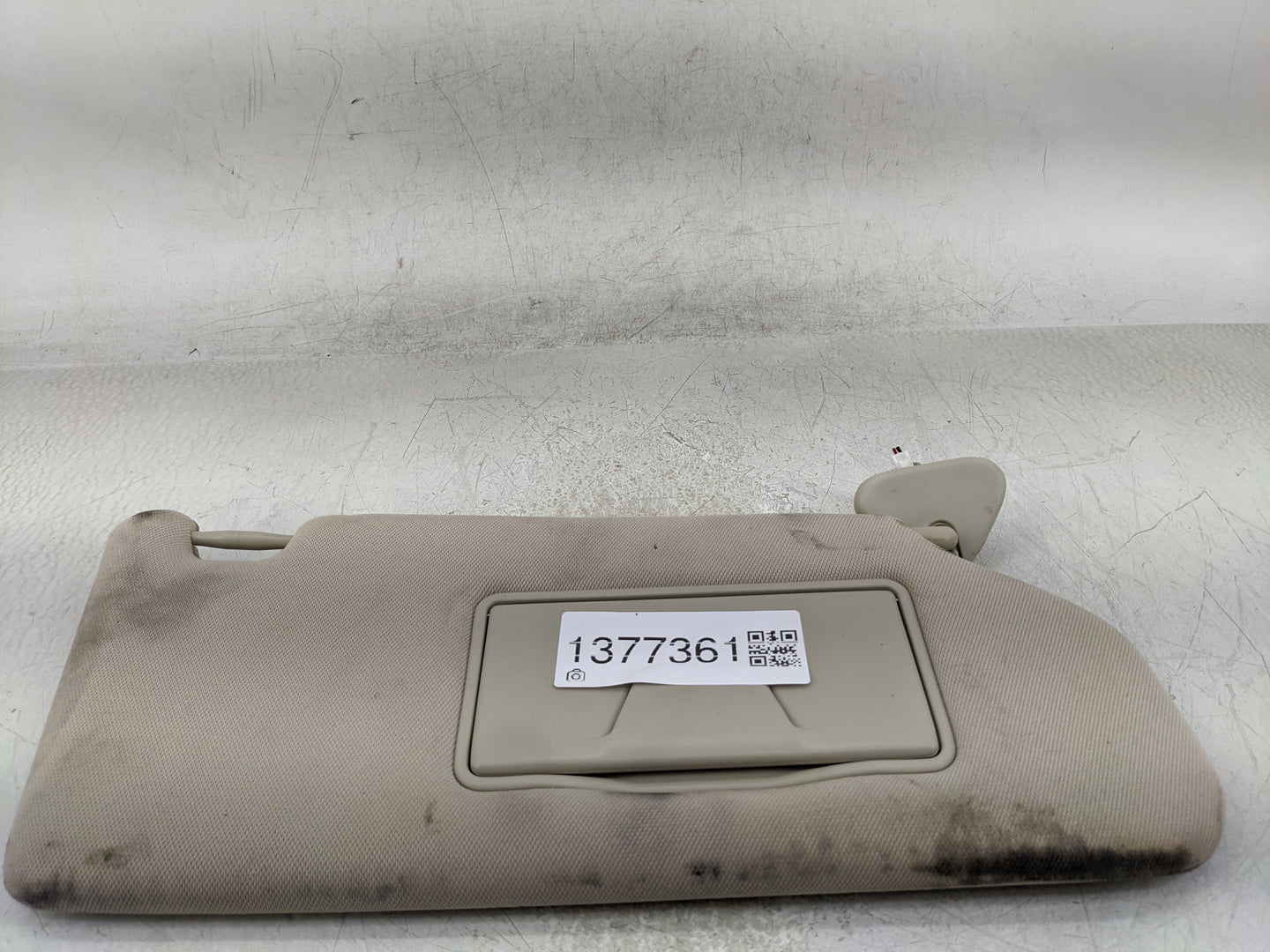 2017 Mitsubishi Outlander Sun Visor Shade Replacement Passenger Right Mirror Fits OEM Used Auto Parts - Oemusedautoparts1.co