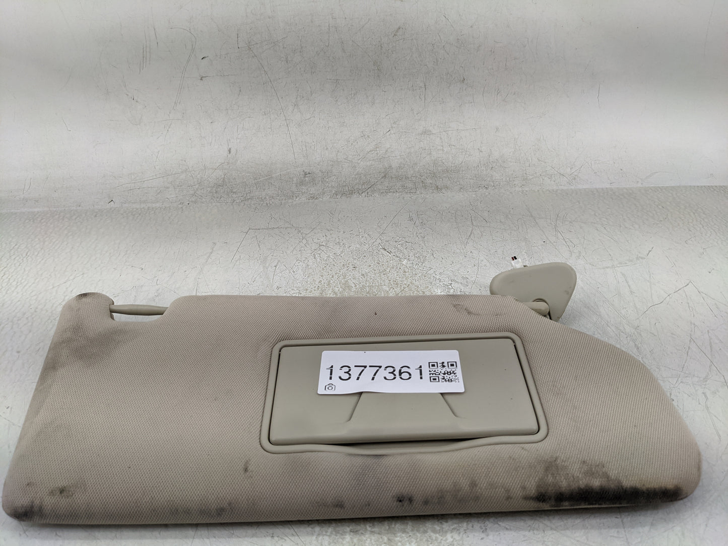 2017 Mitsubishi Outlander Sun Visor Shade Replacement Passenger Right Mirror Fits OEM Used Auto Parts - Oemusedautoparts1.co