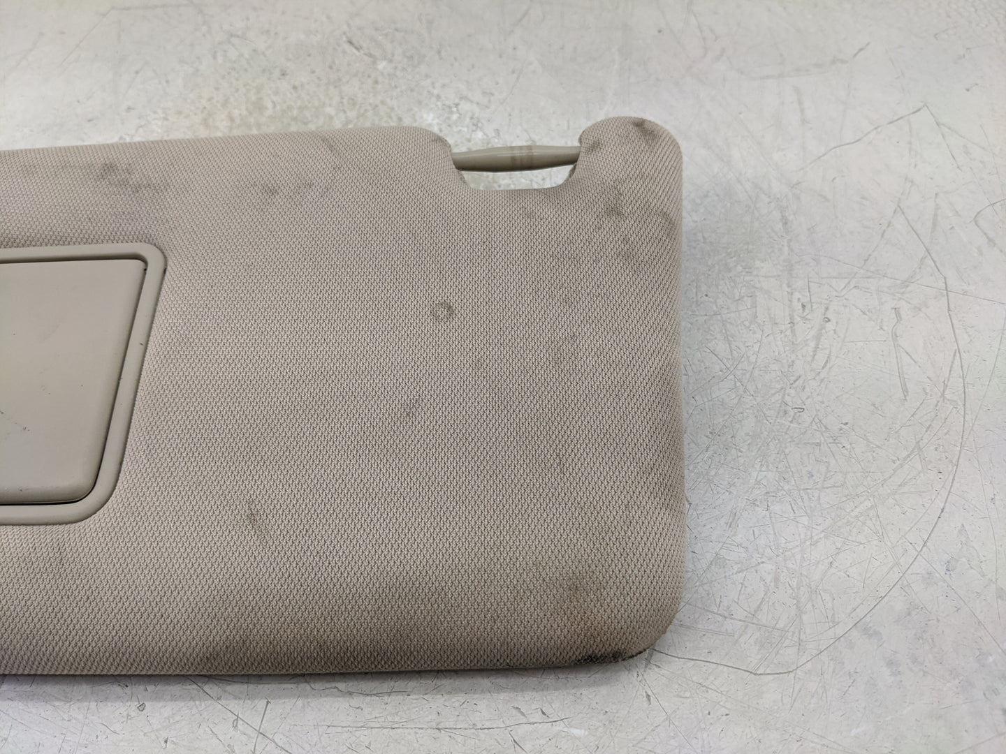 2017 Mitsubishi Outlander Sun Visor Shade Replacement Driver Left Mirror Fits OEM Used Auto Parts - Oemusedautoparts1.com
