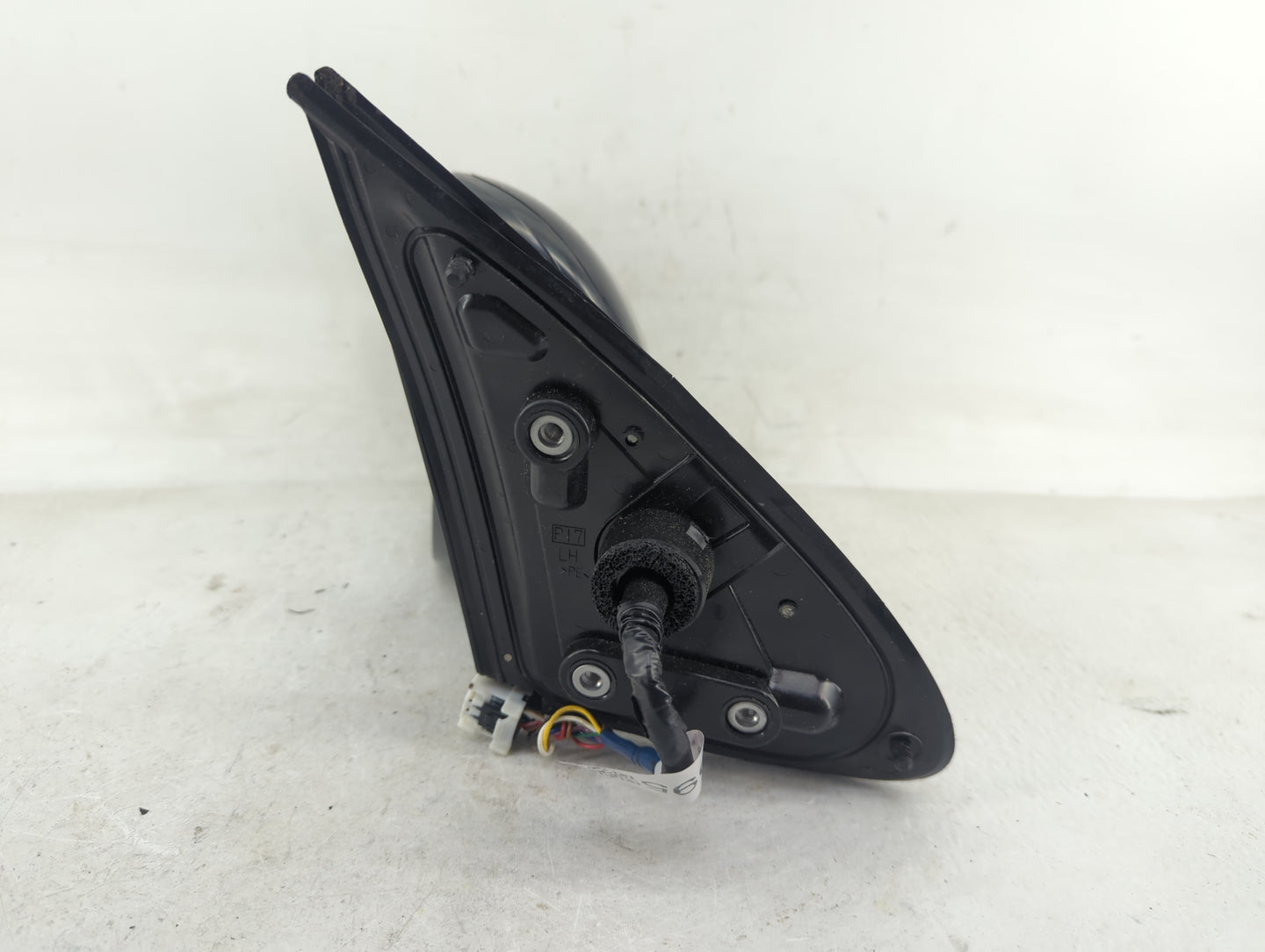 2017 Mitsubishi Outlander Driver Side View Mirror - Left Door Mirror OEM Used - Oemusedautoparts1.com