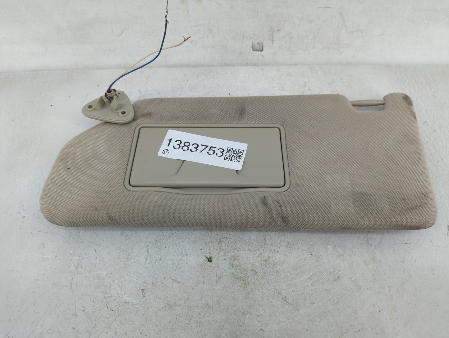 2017 Mitsubishi Outlander Sun Visor Shade Replacement Driver Left Mirror Fits OEM Used Auto Parts - Oemusedautoparts1.com