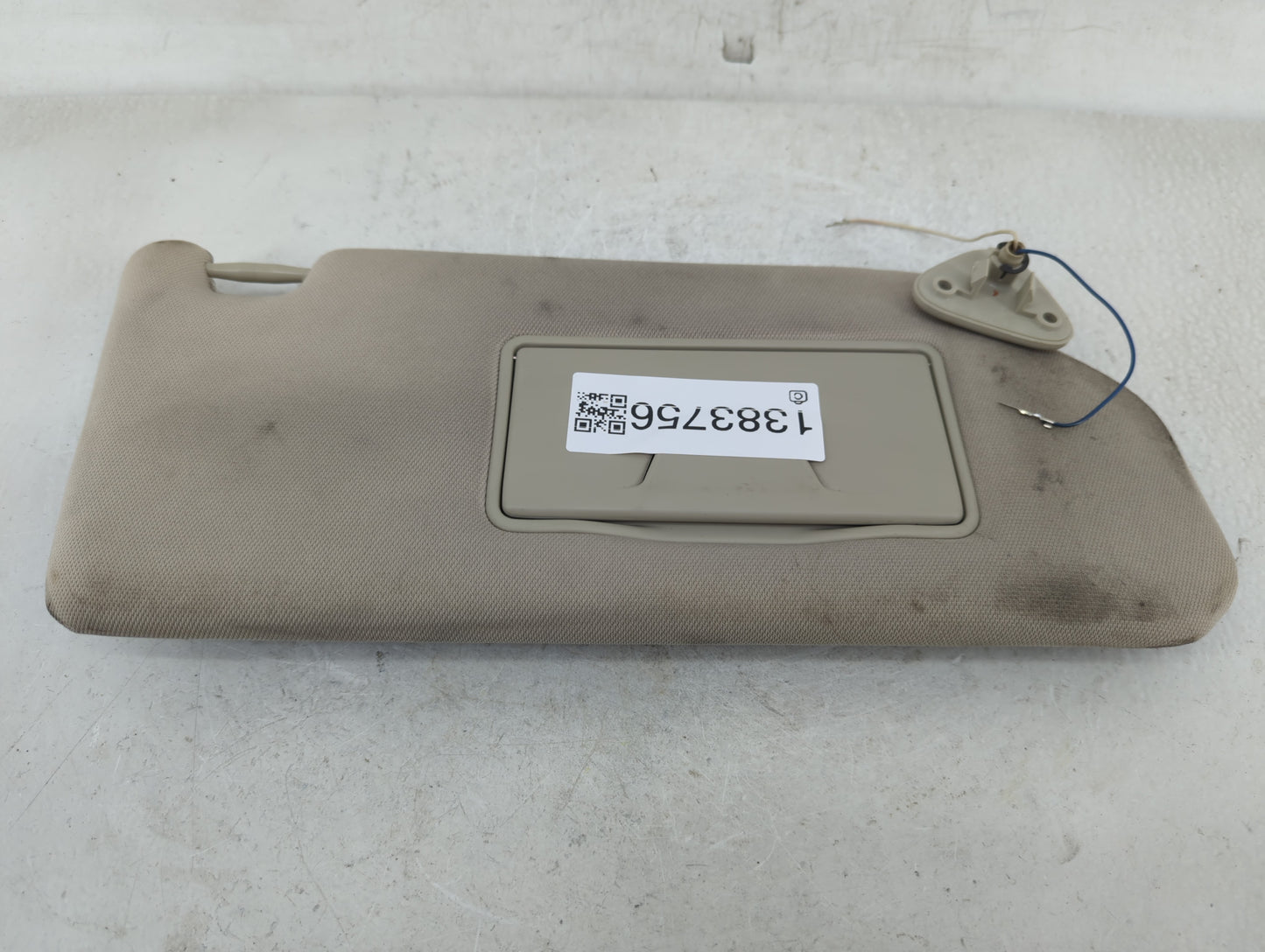 2017 Mitsubishi Outlander Sun Visor Shade Replacement Passenger Right Mirror Fits OEM Used Auto Parts - Oemusedautoparts1.co