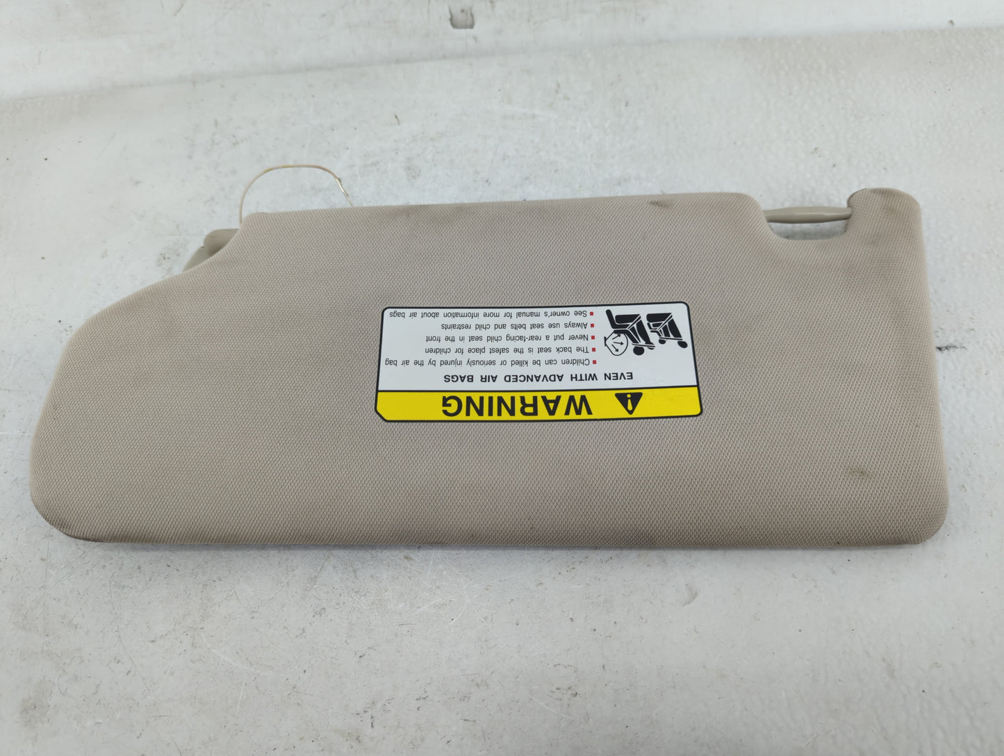 2017 Mitsubishi Outlander Sun Visor Shade Replacement Passenger Right Mirror Fits OEM Used Auto Parts - Oemusedautoparts1.co